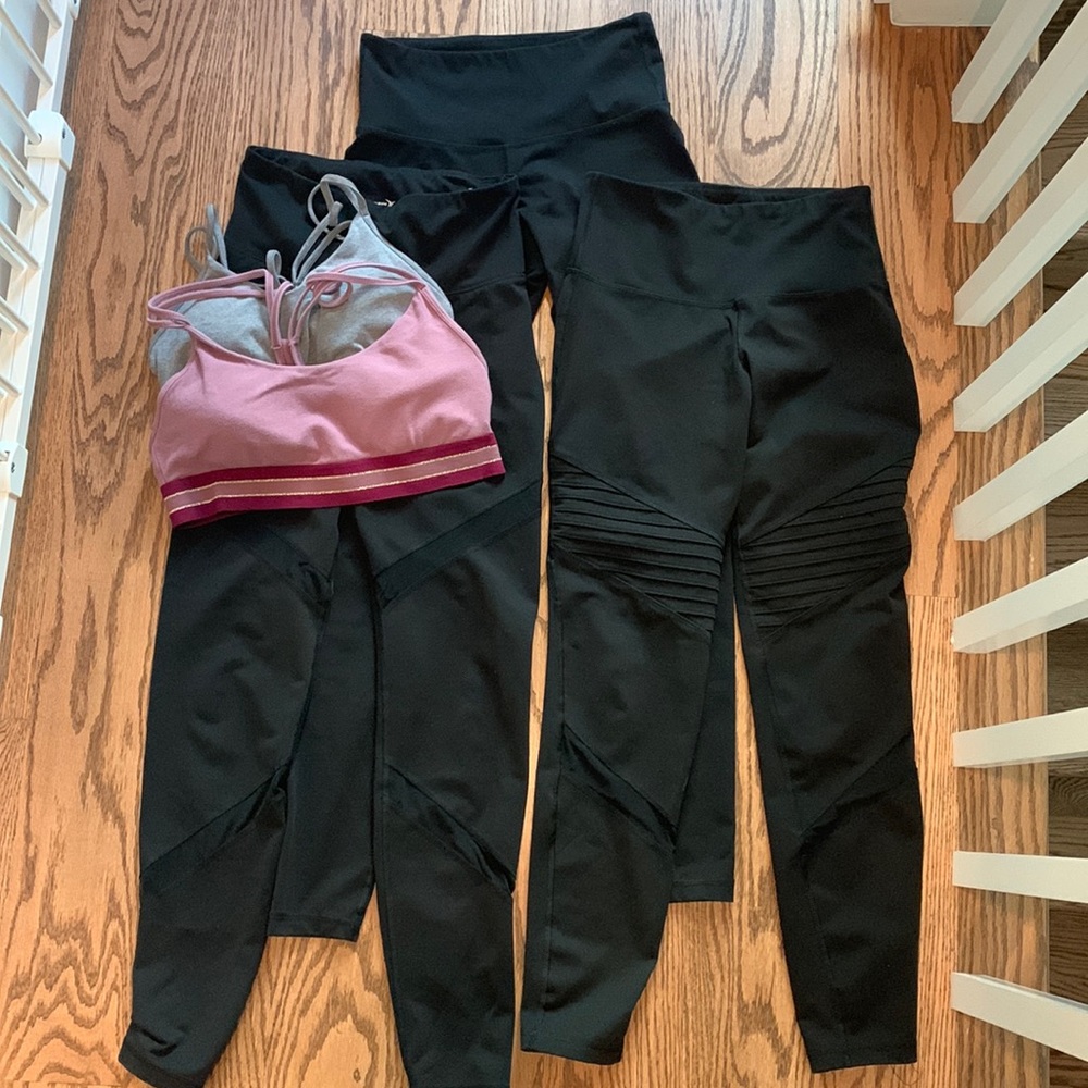 Lot of Old Navy workout wear-6 pieces